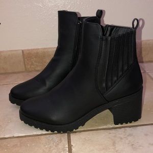 black chelsea boots